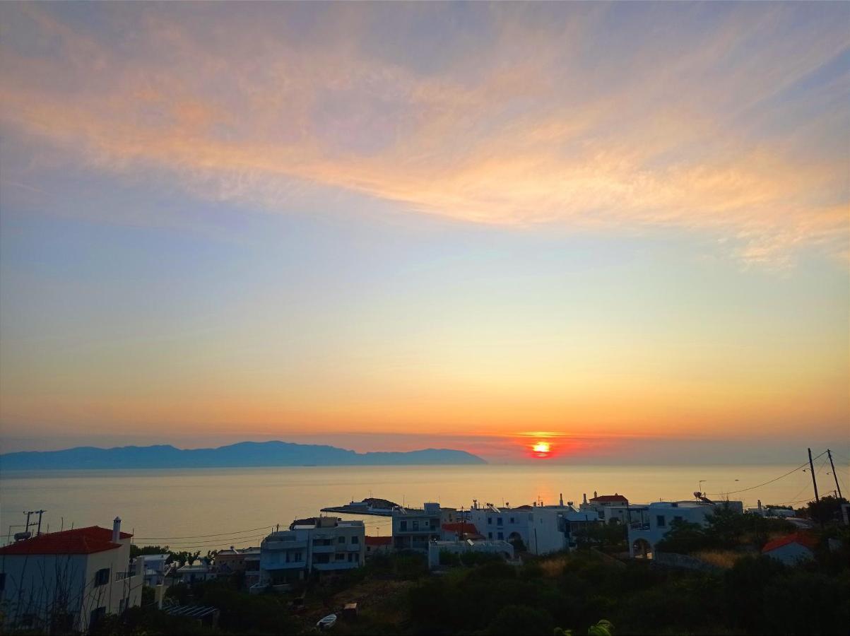 Evangelia House Sea View Apartments Agia Pelagia  Exterior foto
